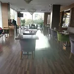 فندق Vplus Atasehir