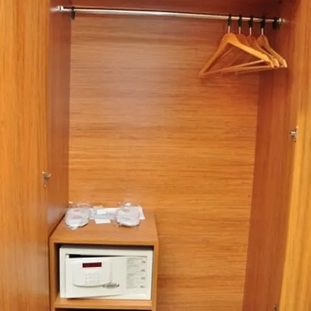 Otel Artemis